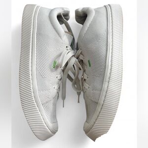 Cariuma IBI Low Top White Knit Sneaker Size 9